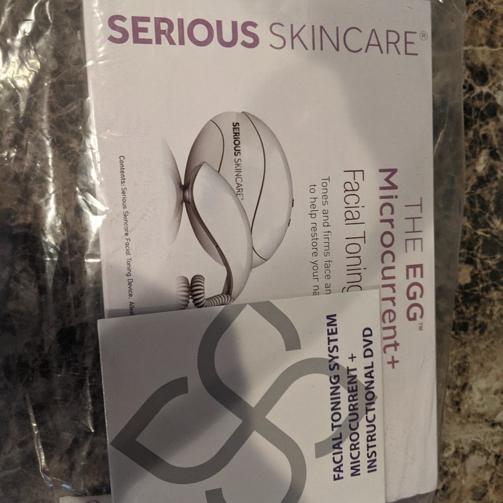 Serious Skincare Microcurrent Facial Egg